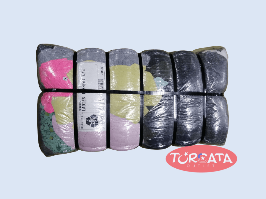 Fardo Poleras Manga Larga de Mujer 45 Kg – Ropa de Primera Canadiense