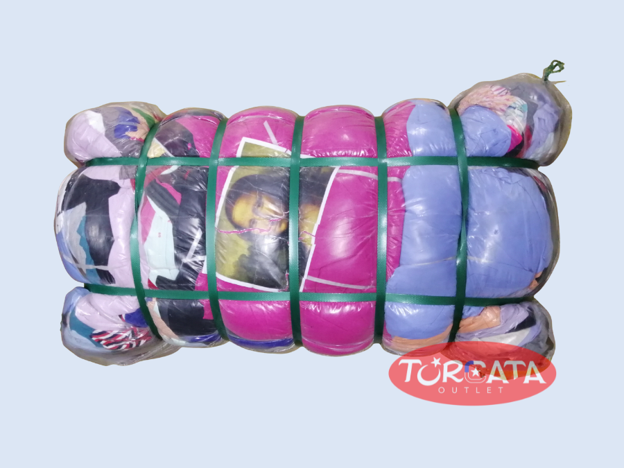 Fardo Polera Mix Juvenil Mujer 45 Kg – Moda Talla Pequeña Primera Calidad Canadiense